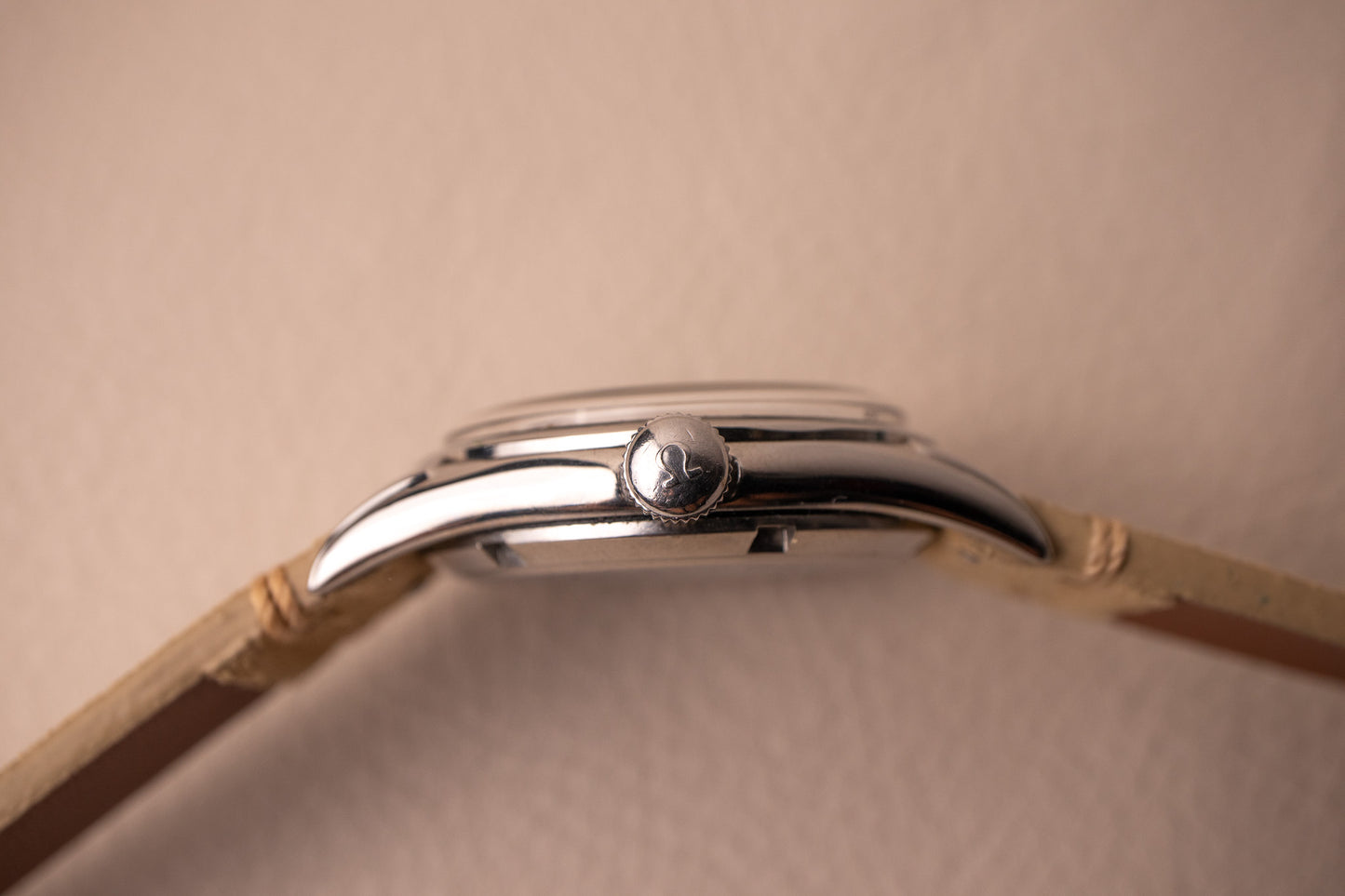 1952 Omega 2721sc with Honeycomb Dial