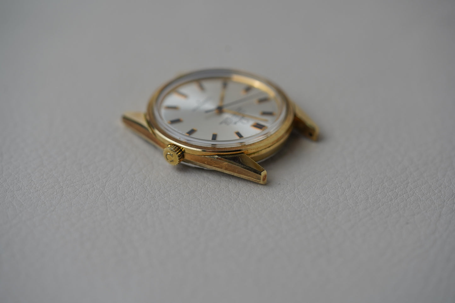 1968 Omega Constellation Ultra-Thin Starburst Opaline Silver 167.021