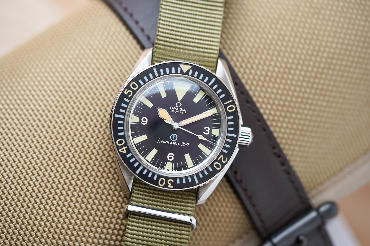 1968 Omega Seamaster 300 'Circle T' 165.024 British Royal Navy Issued