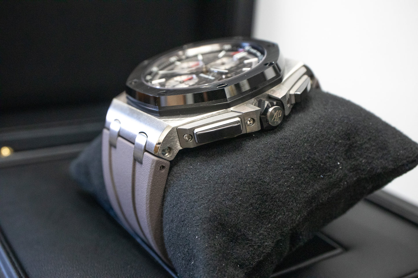 Audemars Piguet Royal Oak Offshore Chronograph 26400IO.OO.A004CA.01.A