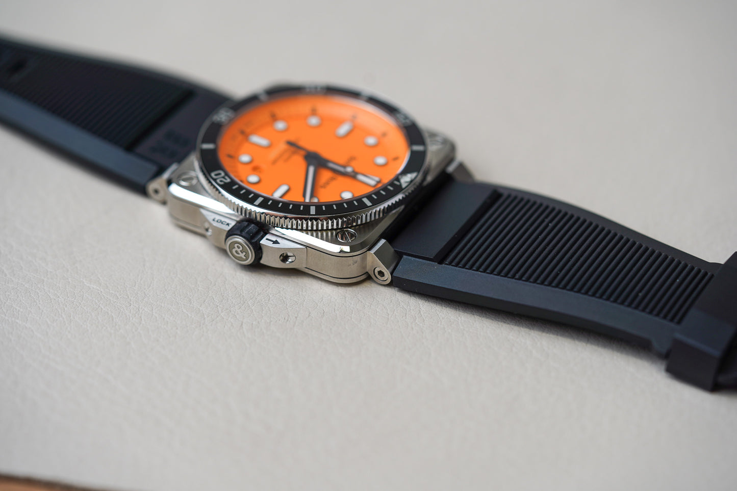 Bell & Ross BR 03-92 Diver Orange BR0392-D-O-ST/SRB