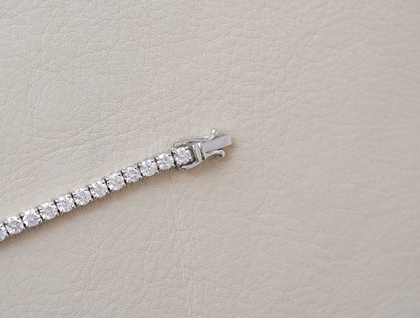 8.00tcw 14k White Gold and Lab Grown Diamond Tennis Bracelet