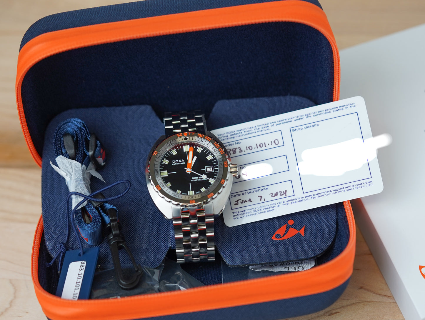 Doxa SUB 1500T Sharkhunter 883.10.101.10