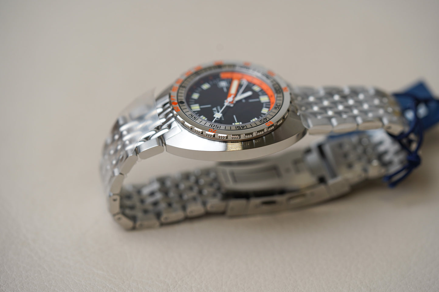 Doxa SUB 250T GMT Sharkhunter 855.10.101.10