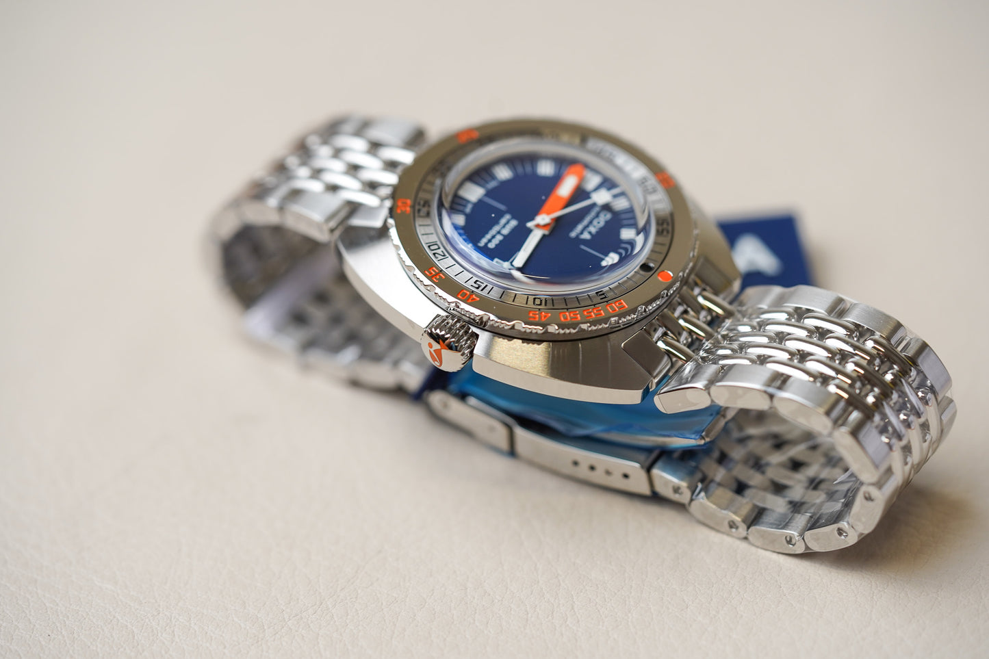 Doxa SUB 300 Caribbean 821.10.201.10