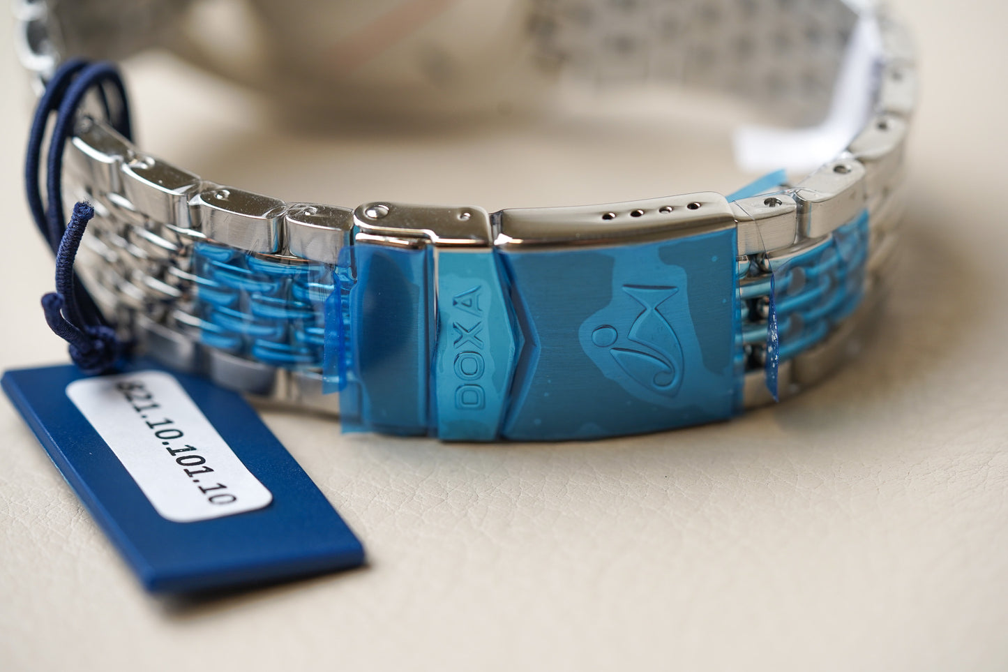 Doxa SUB 300 Sharkhunter 821.10.101.10