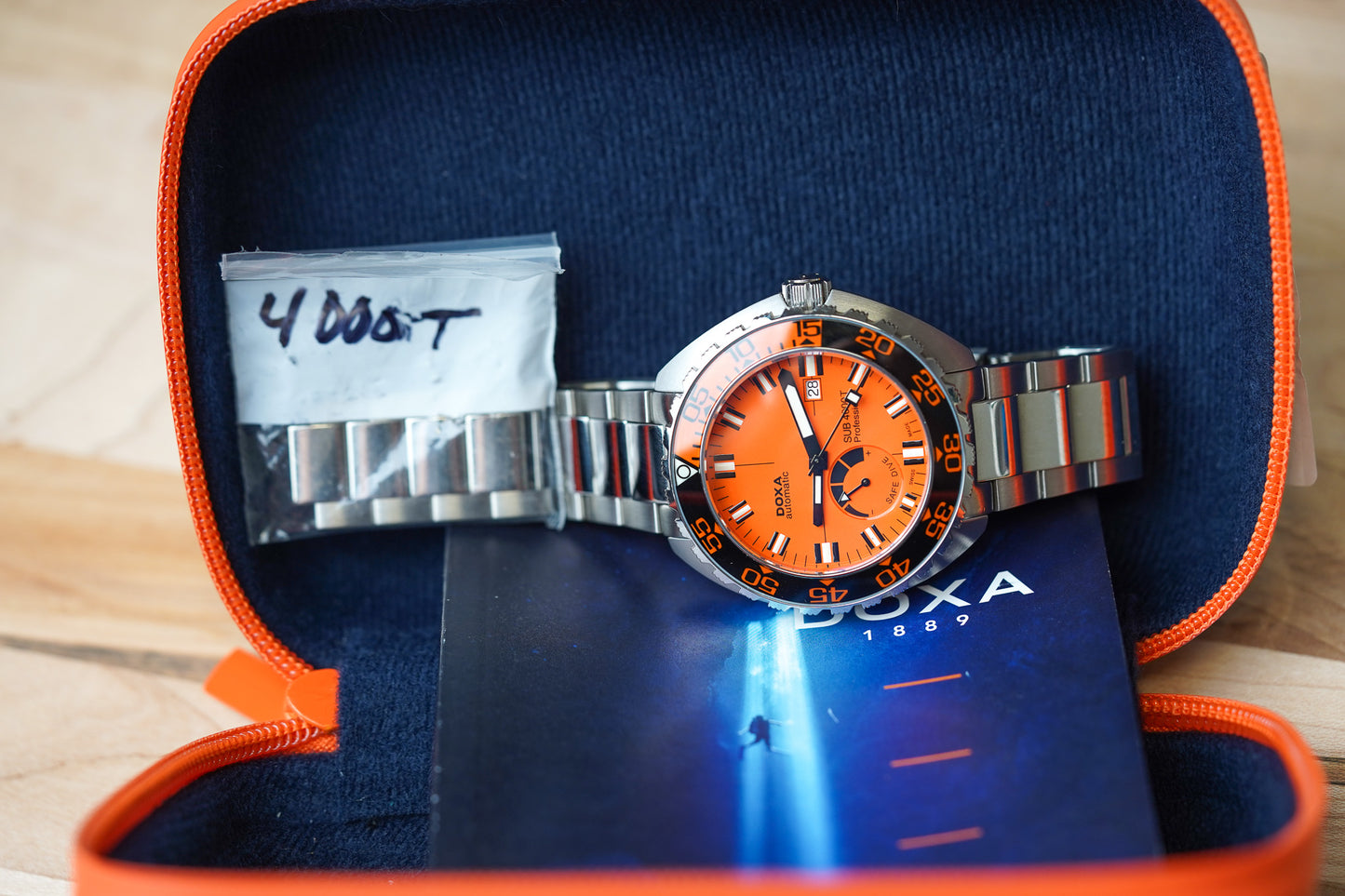 Doxa SUB 4000T Professional 876.10.351.10