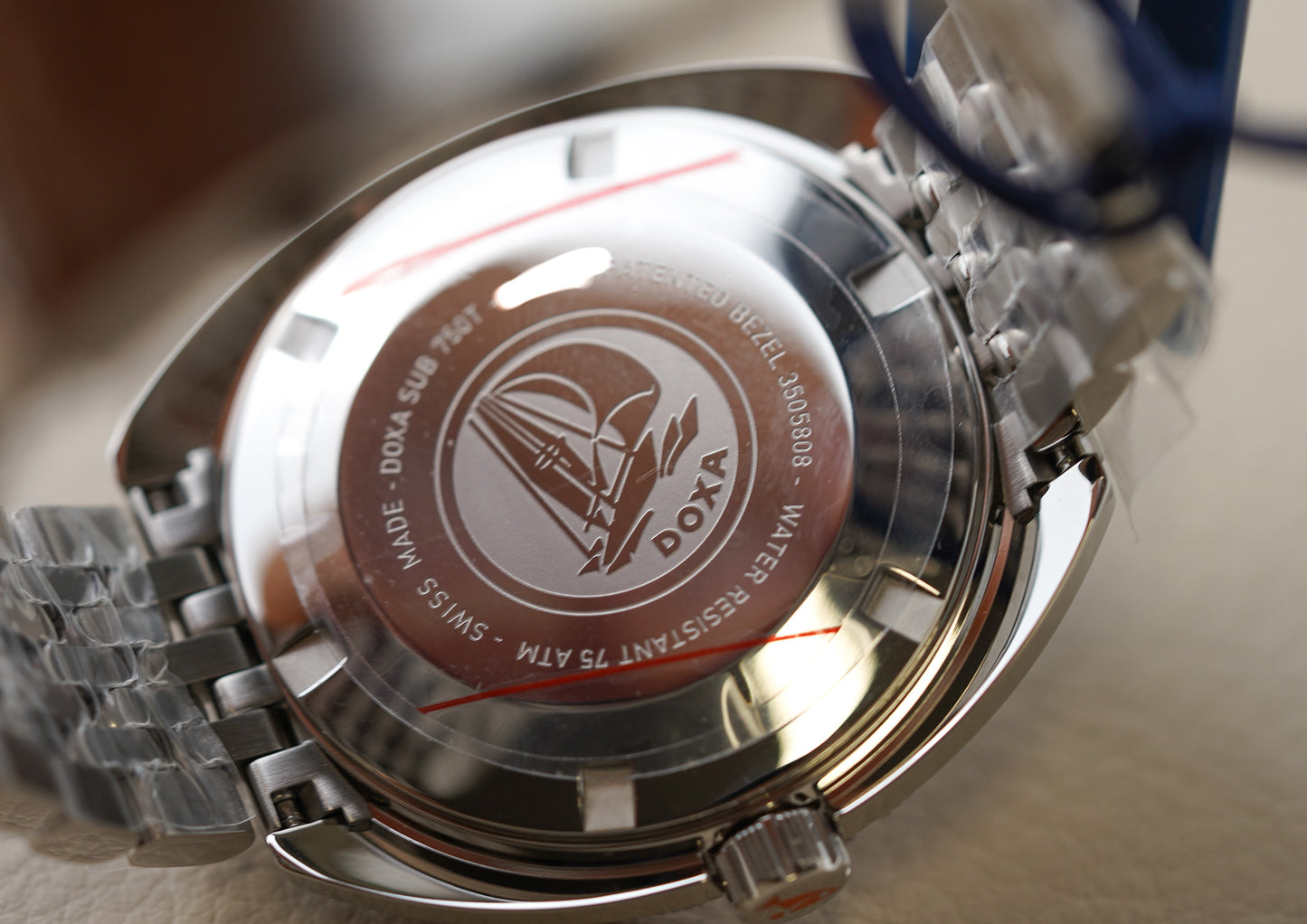 Doxa Sub 750T Sharkhunter 825.10.101.10