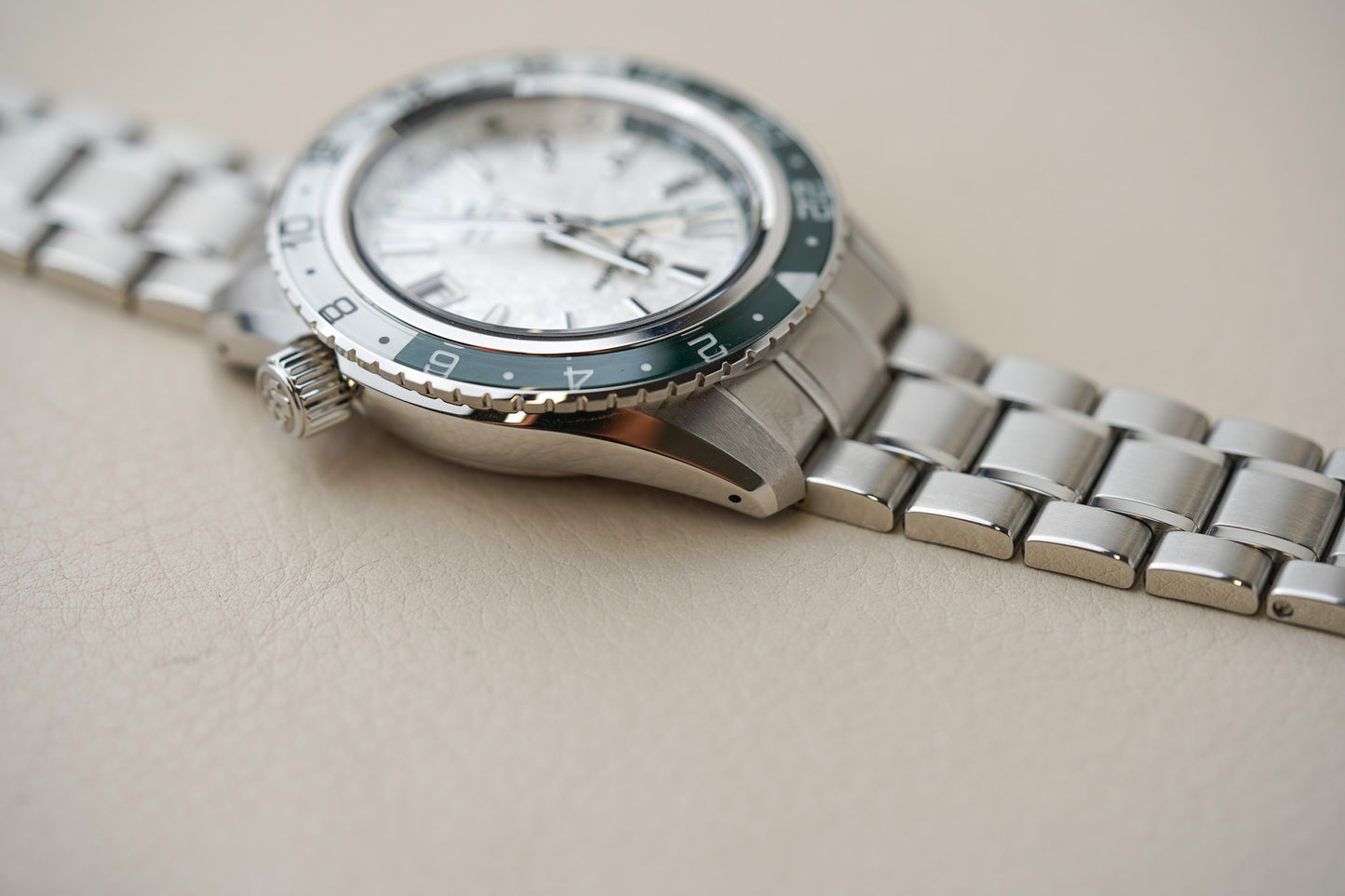 Grand Seiko GMT Sport Hi-Beat "Snow Valley" SBGJ277