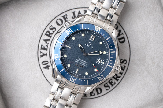 NOS Omega Seamaster 300m 007 James Bond 2537.80