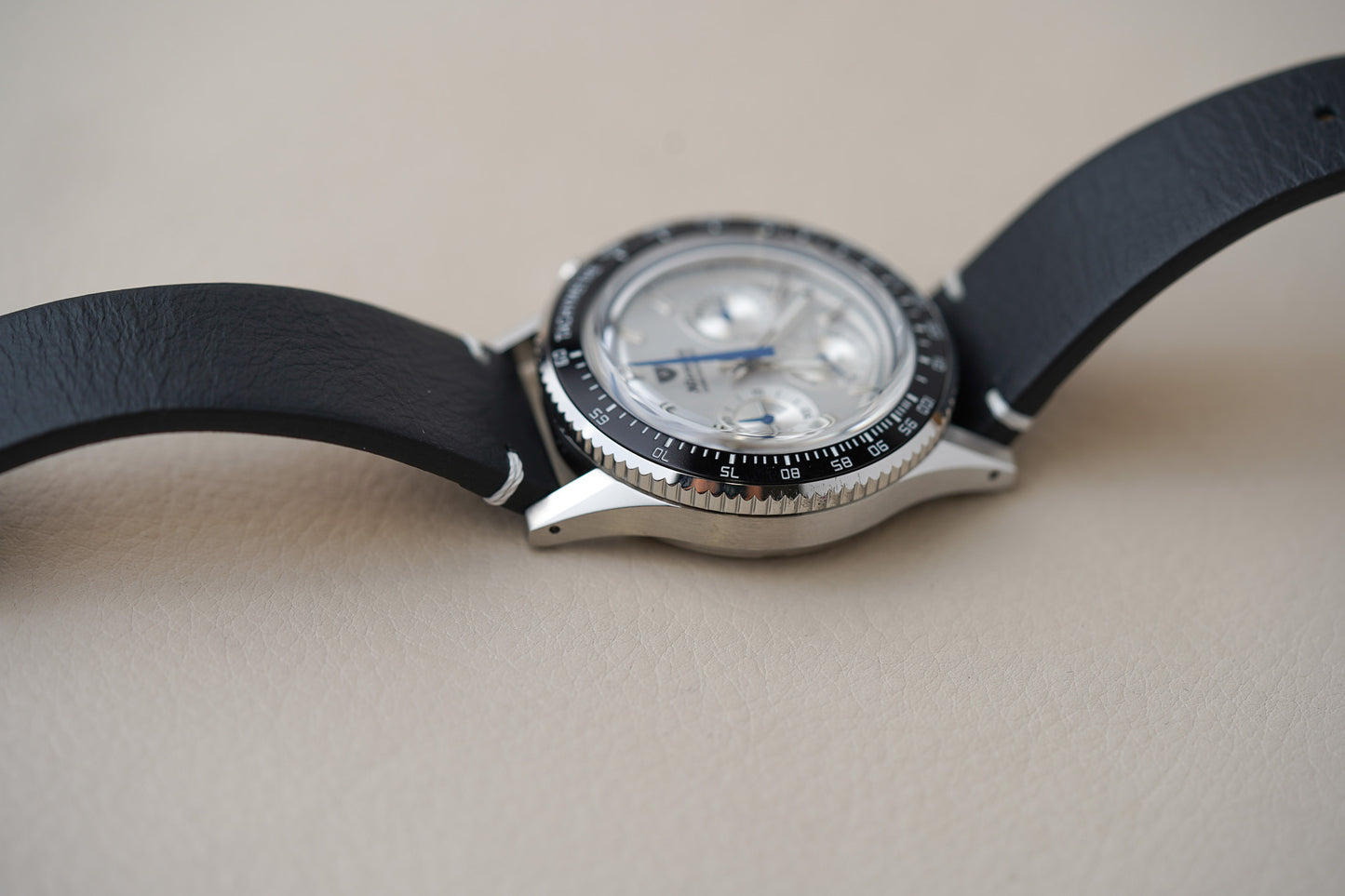 Nivada Grenchen Chronoking MecaQuartz Racing Silver INTER BEZEL 87046Q15