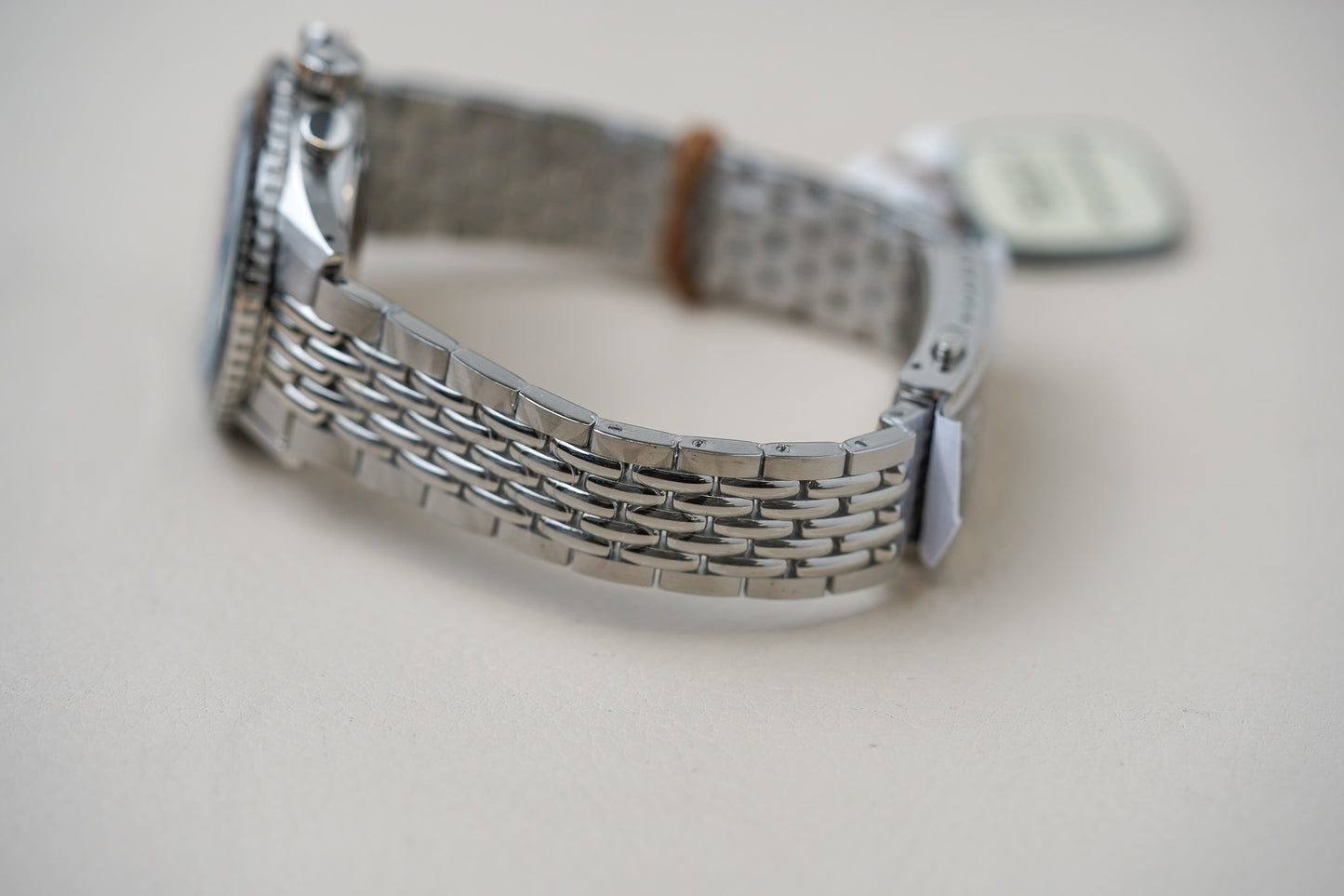 Nivada Grenchen Chronomaster White INTER.BEZEL Manual 86007WM04LC