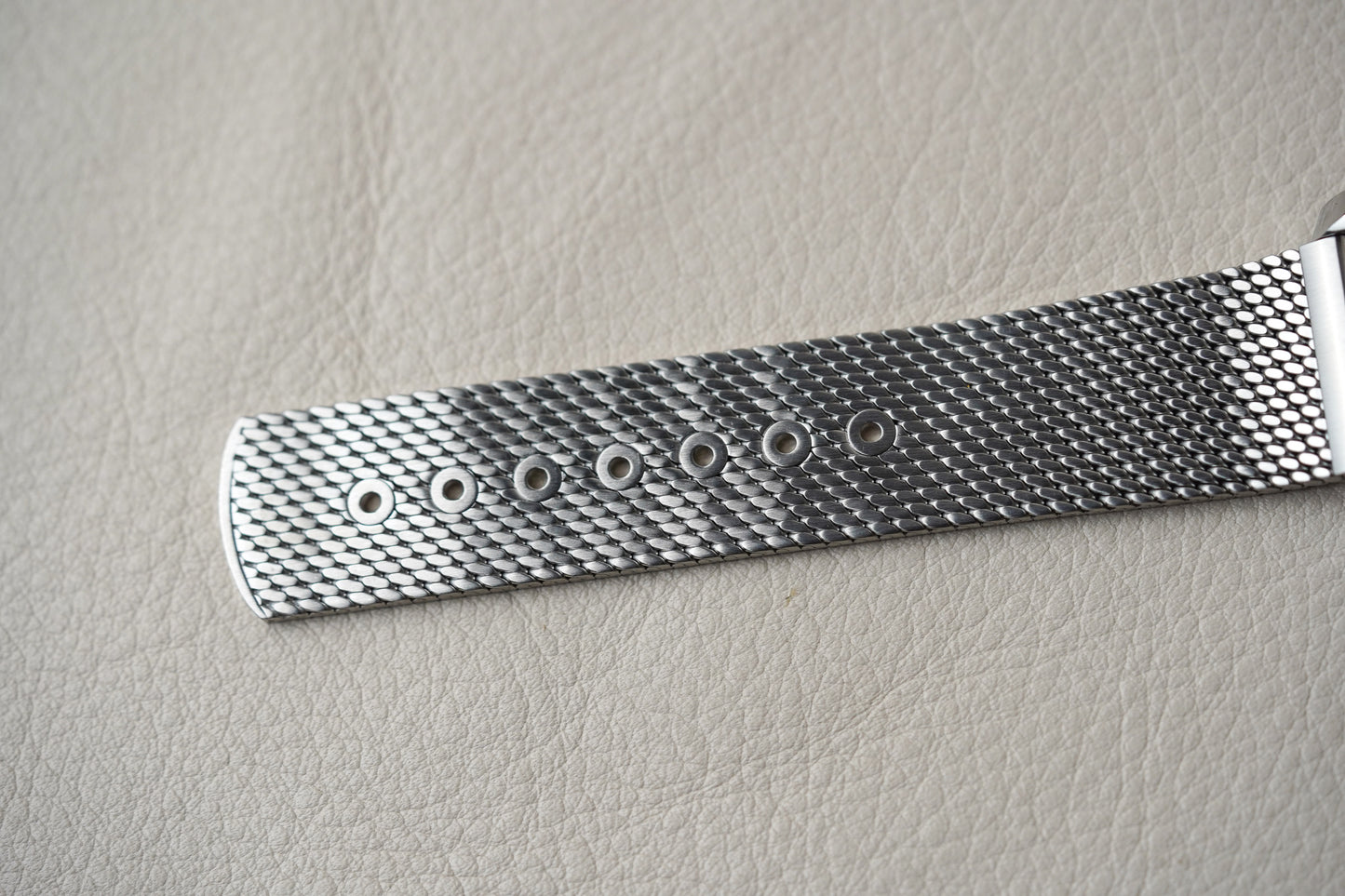 Omega Seamaster 300M James Bond 60th Anniversary 210.30.42.20.03.002