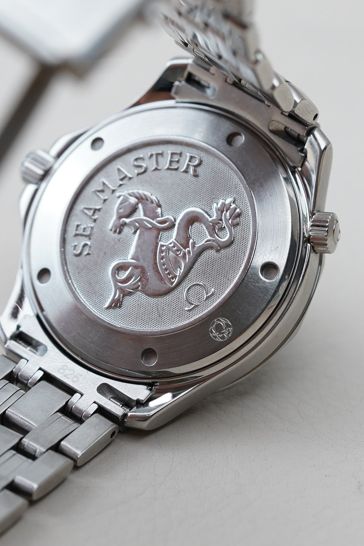 Omega Seamaster 300M James Bond 'Casino Royale' 2220.80