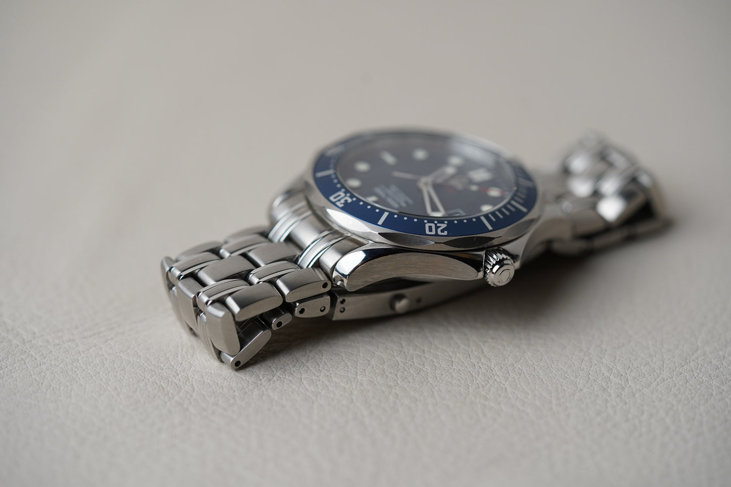 Omega Seamaster 300M James Bond 'Casino Royale' 2220.80