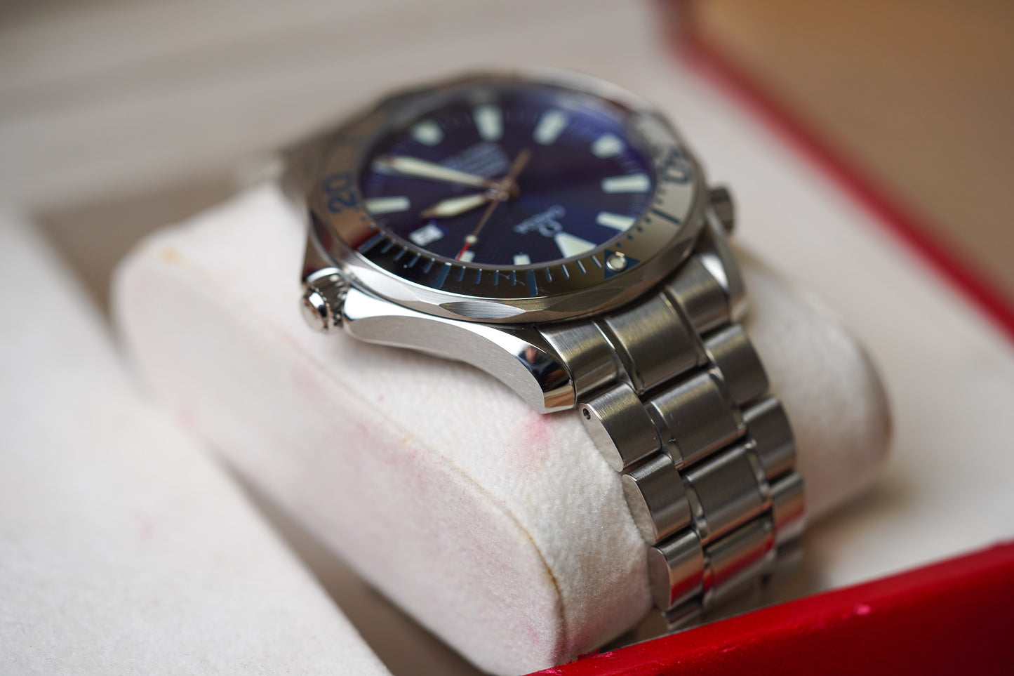 Omega Seamaster 'Electric Blue' 2255.80 41mm
