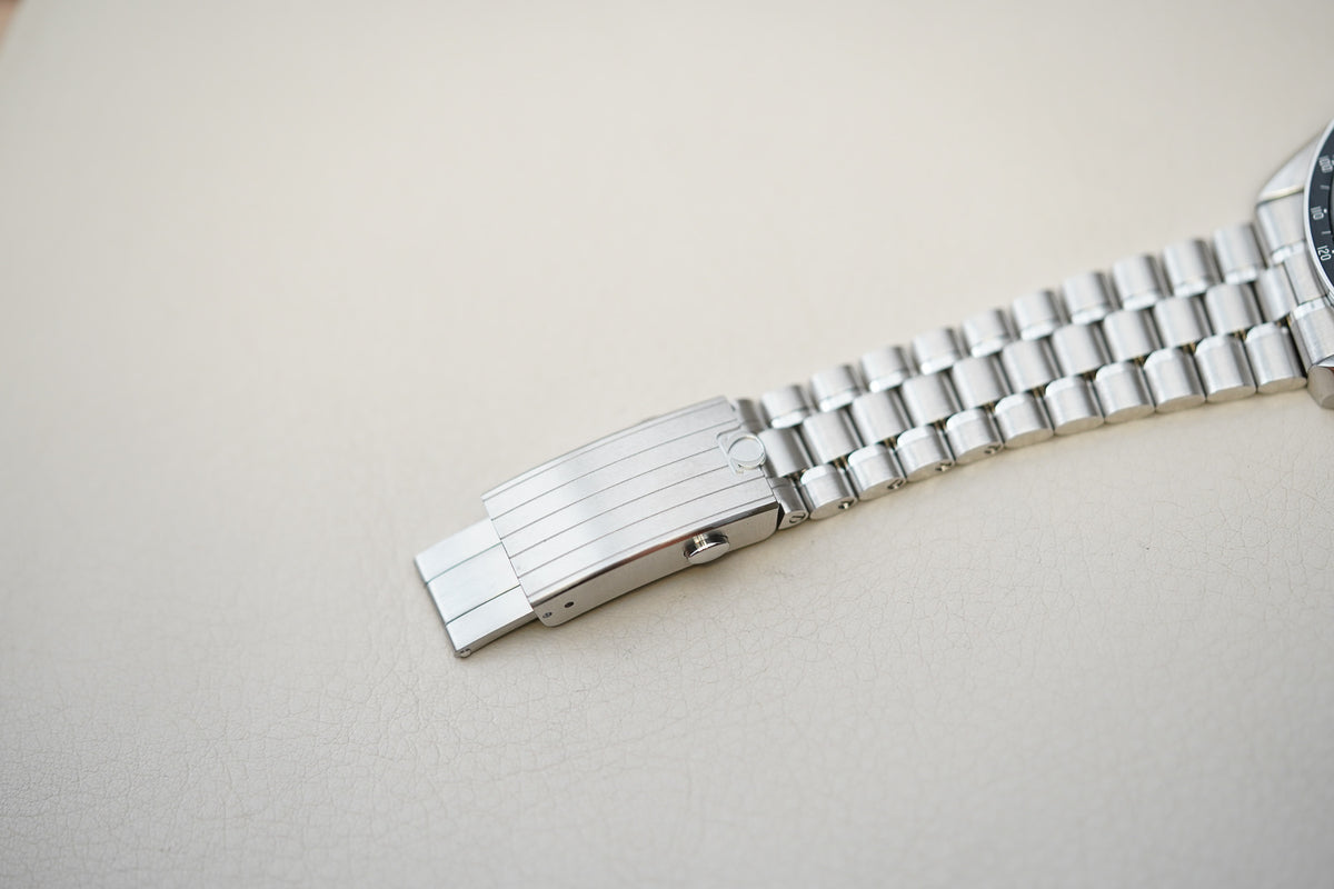 Omega Speedmaster 310.30.42.50.01.002 Sapphire