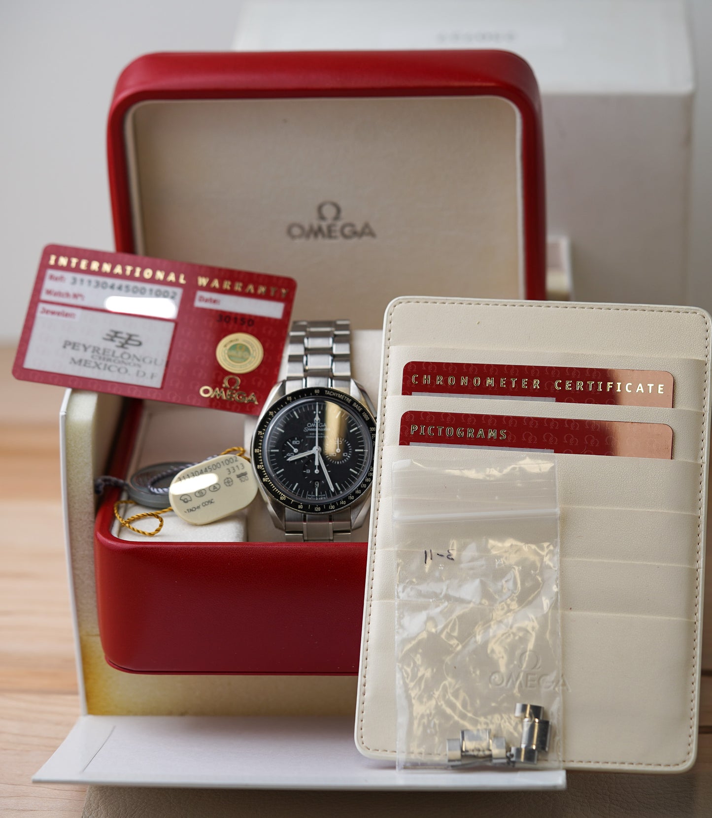 Omega Speedmaster 44mm Moonwatch 311.30.44.50.01.002