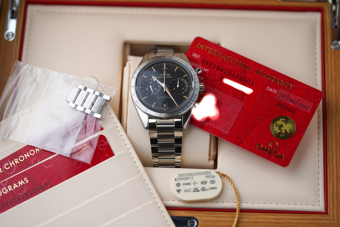 Omega Speedmaster 57' 40.5 Black 332.10.41.51.01.001