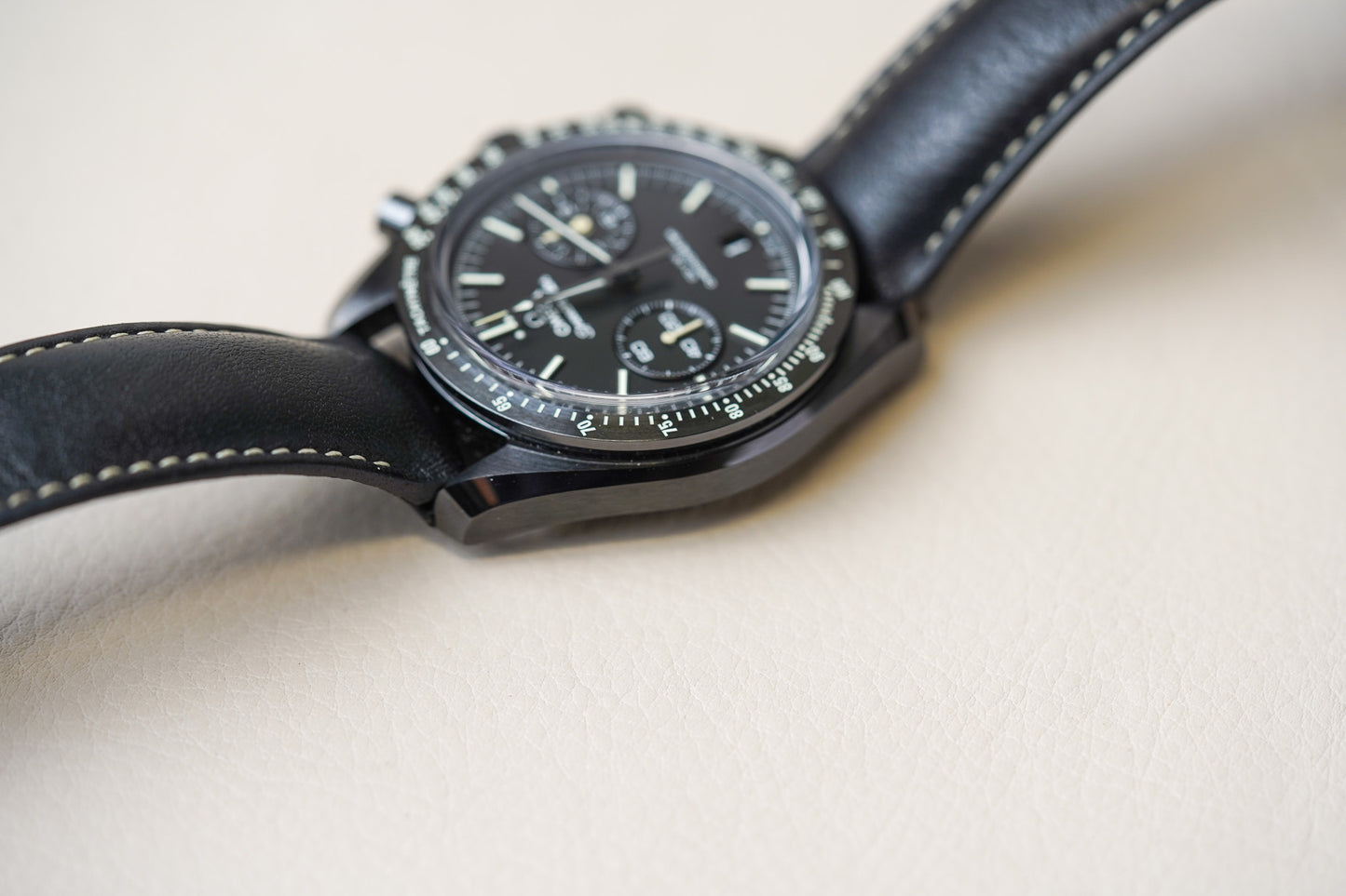 Omega Speedmaster Dark Side of The Moon 'Pitch Black' 311.92.44.51.01.004
