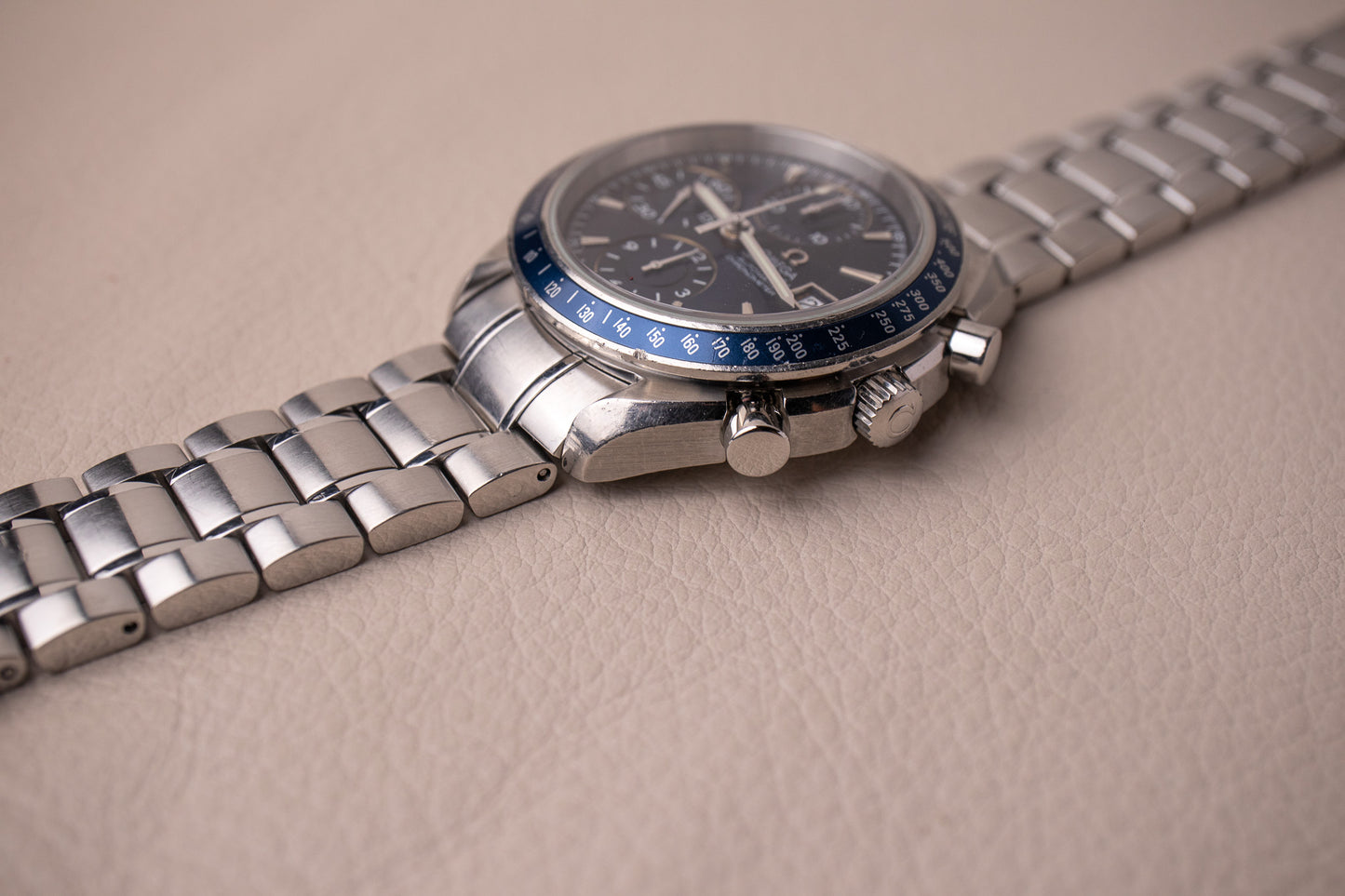 Omega Speedmaster Date 3212.80 Blue Dial