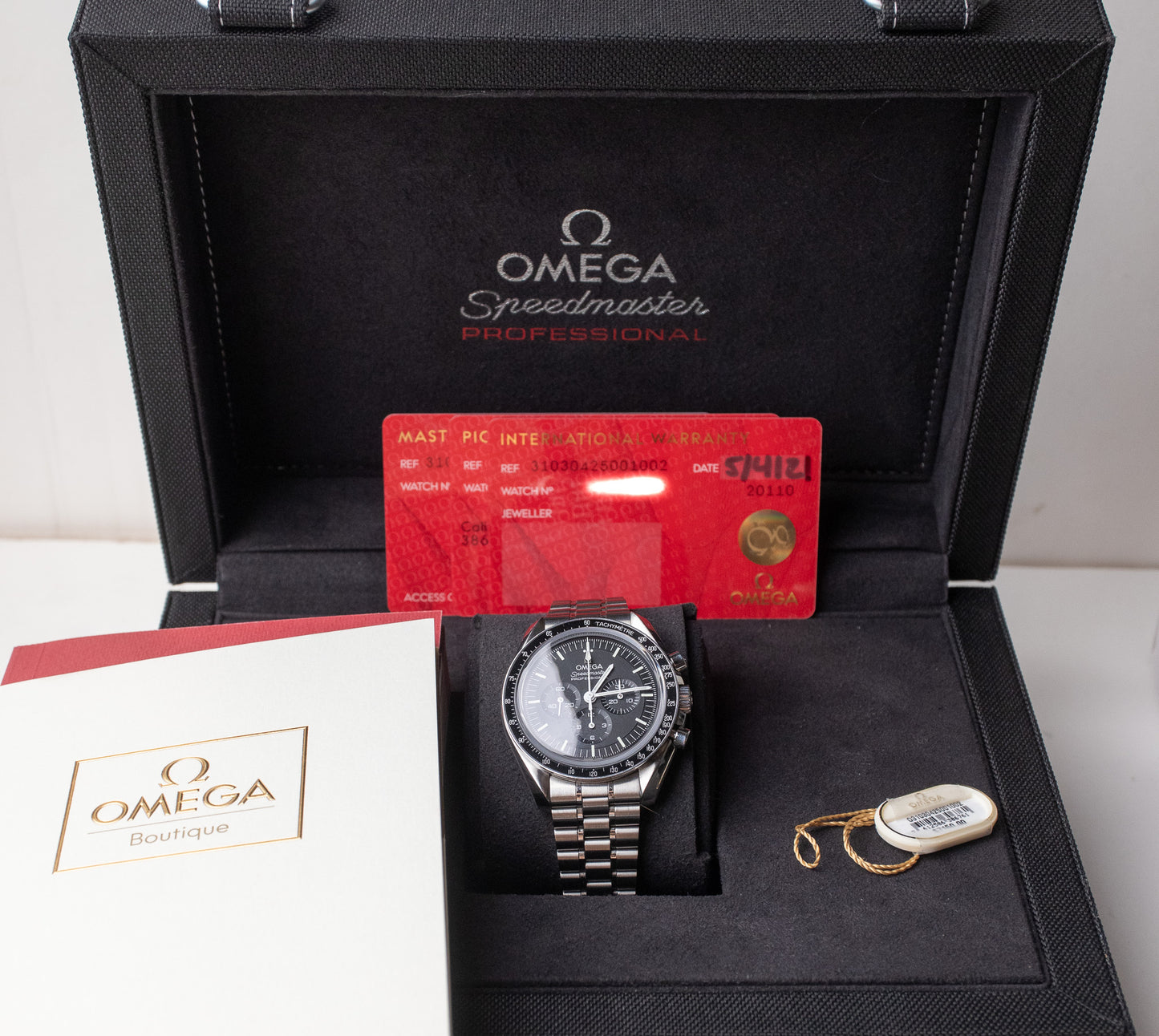 Omega Speedmaster Sapphire Sandwich 310.30.42.50.01.002