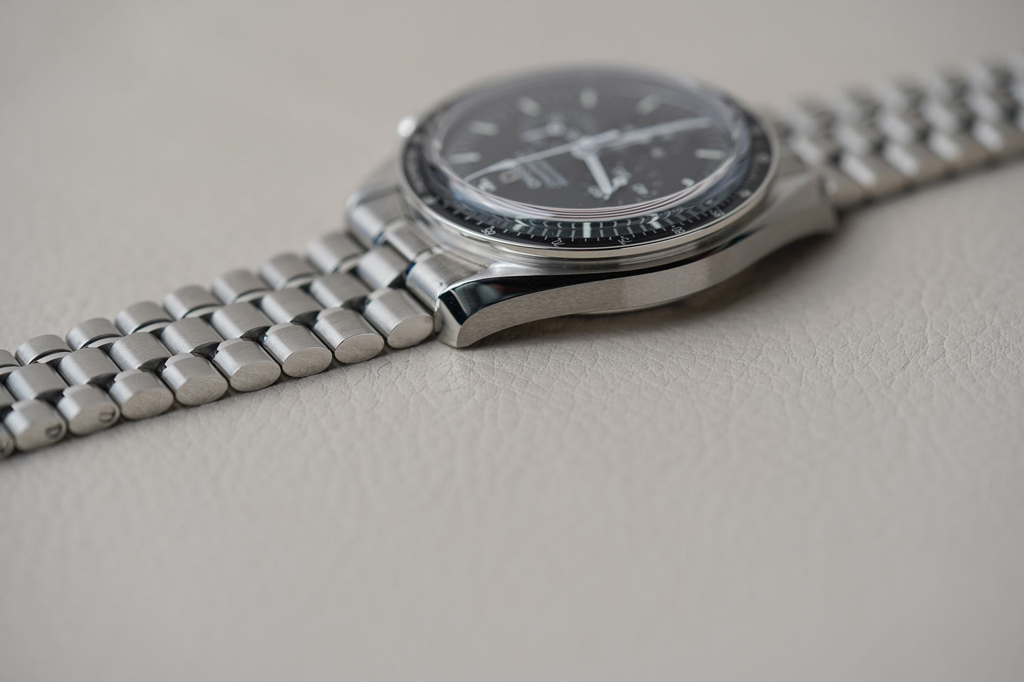 Omega Speedmaster Sapphire Sandwich 310.30.42.50.01.002