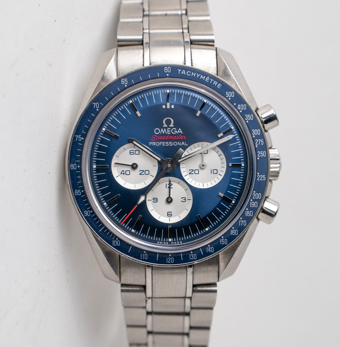 Blue dial deals omega speedmaster