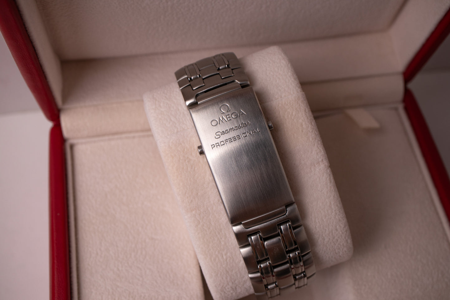 Omega Seamaster 300M James Bond 'Casino Royale' 2220.80