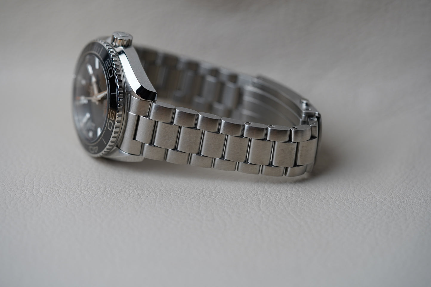 Omega Seamaster Planet Ocean 600M 215.30.44.21.01.001