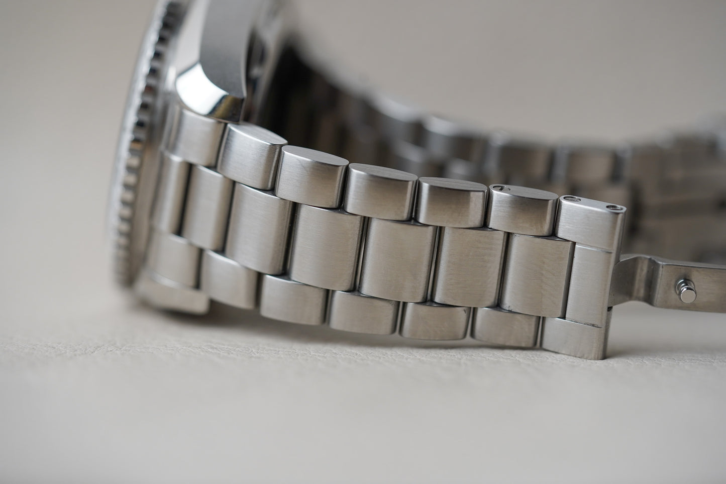 Omega Seamaster Planet Ocean GMT 43.5mm "Oreo" 215.30.44.22.01.001