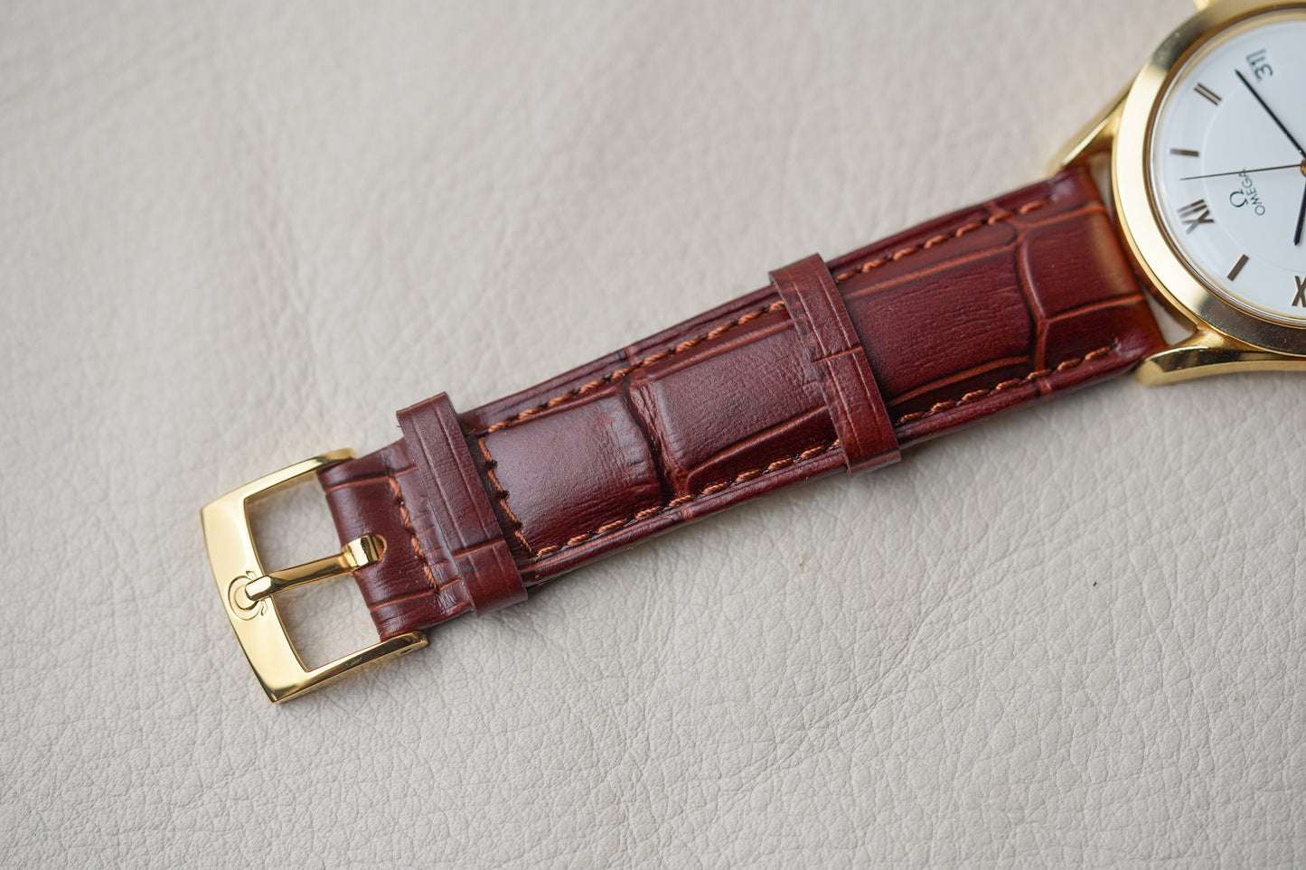 Omega Speedmaster Classic Heritage Maison Fondée en 1848 - 166.0285 / 3601.20 Solid 18k Gold