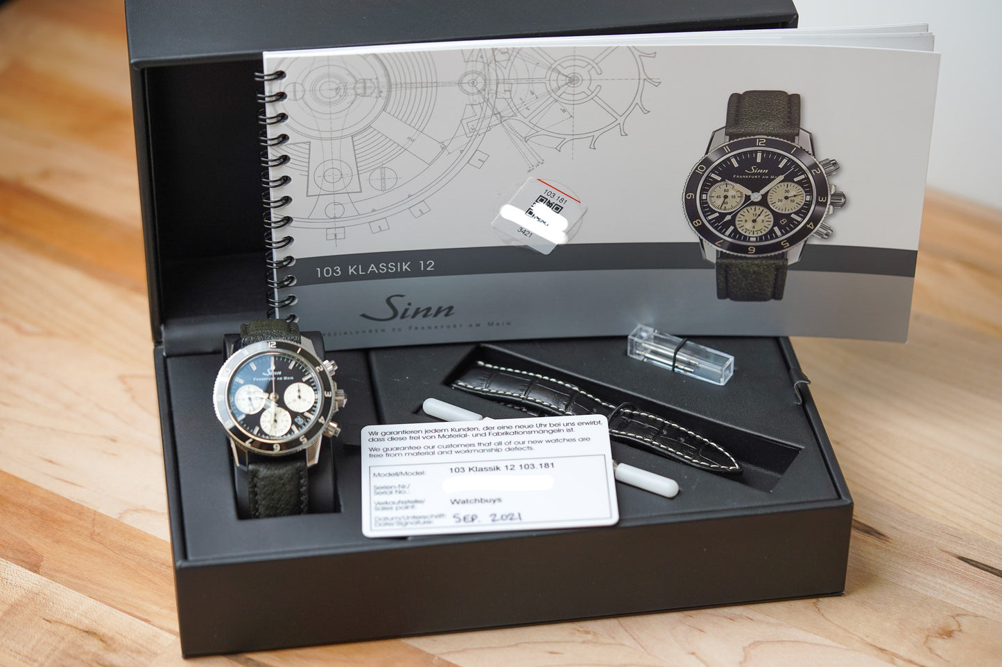 Sinn 103 Classic 12 Reverse Panda Chronograph 103.181