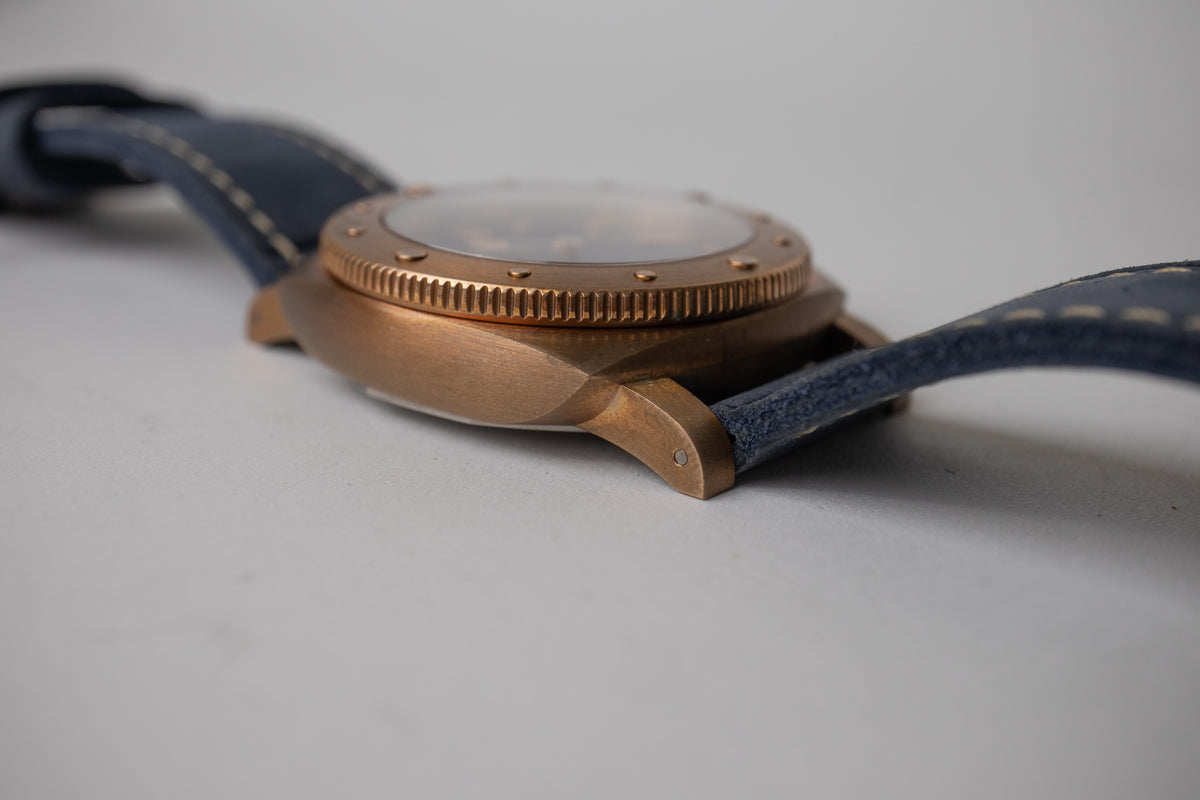 submersible bronzo blu abisso