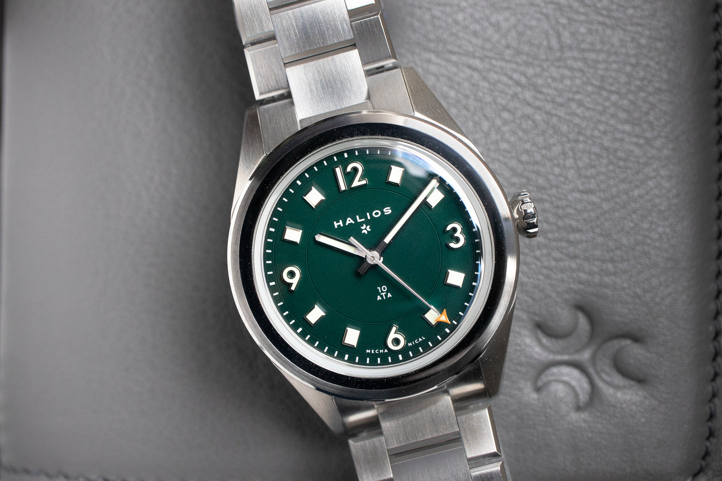 Halios Universa Huckberry Limited Edition