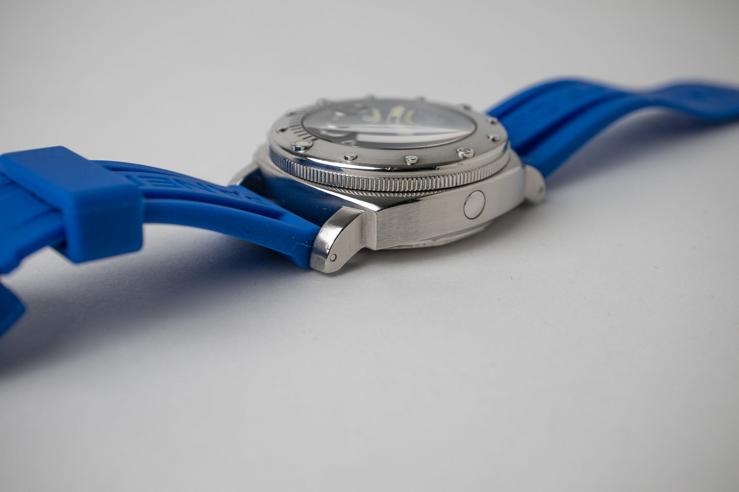 Panerai Luminor Submersible 1000M ‘La Bomba’ PAM87