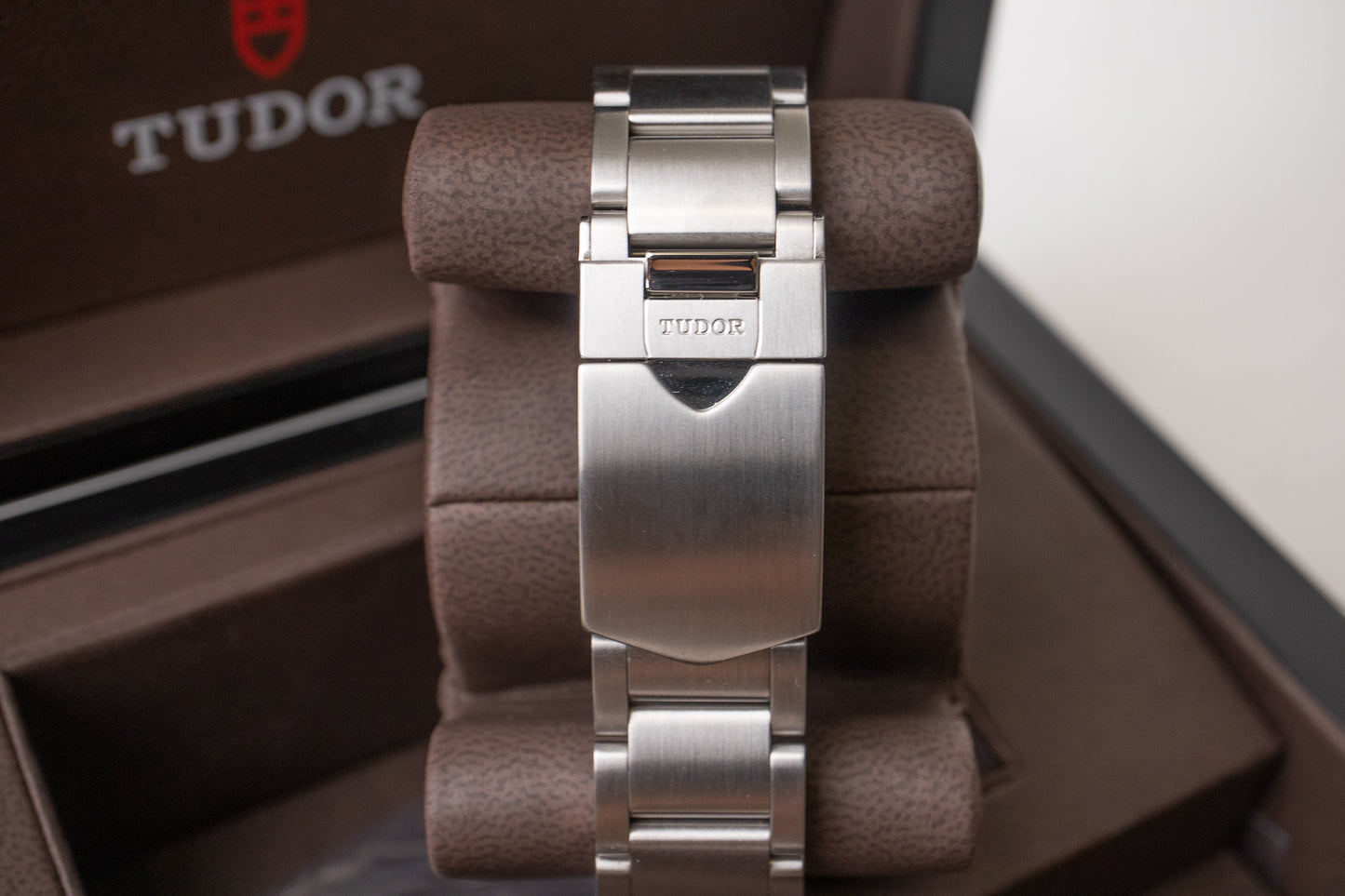 Tudor Black Bay 79220B