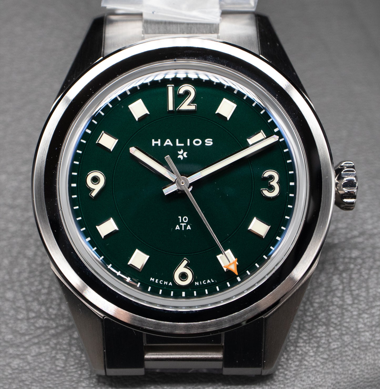 Halios Universa Huckberry Limited Edition