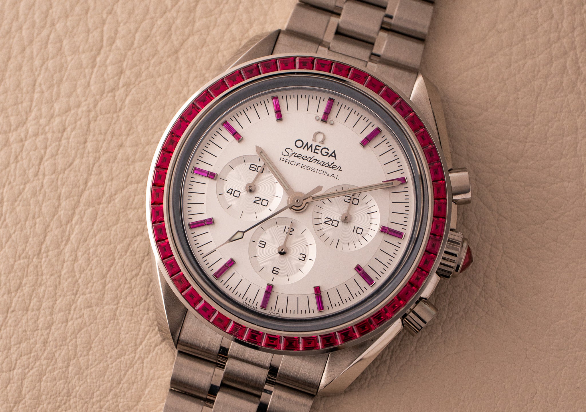 Omega Speedmaster Ruby ‘Vampire’ Ruby Omega Speedmaster Canopus White Gold – Belmont Watches