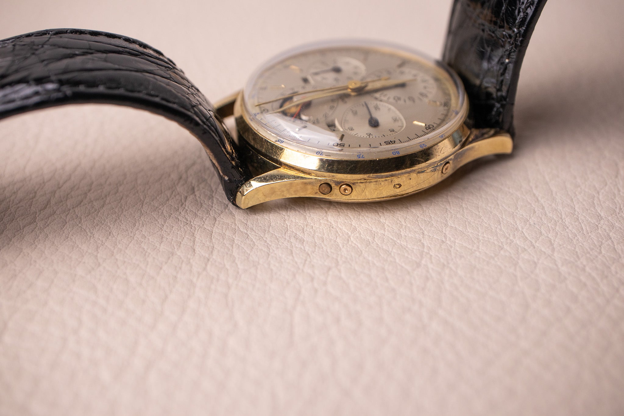 1948 Universal Geneve Tri-Compax Moon Phase ref: 52218 – Belmont