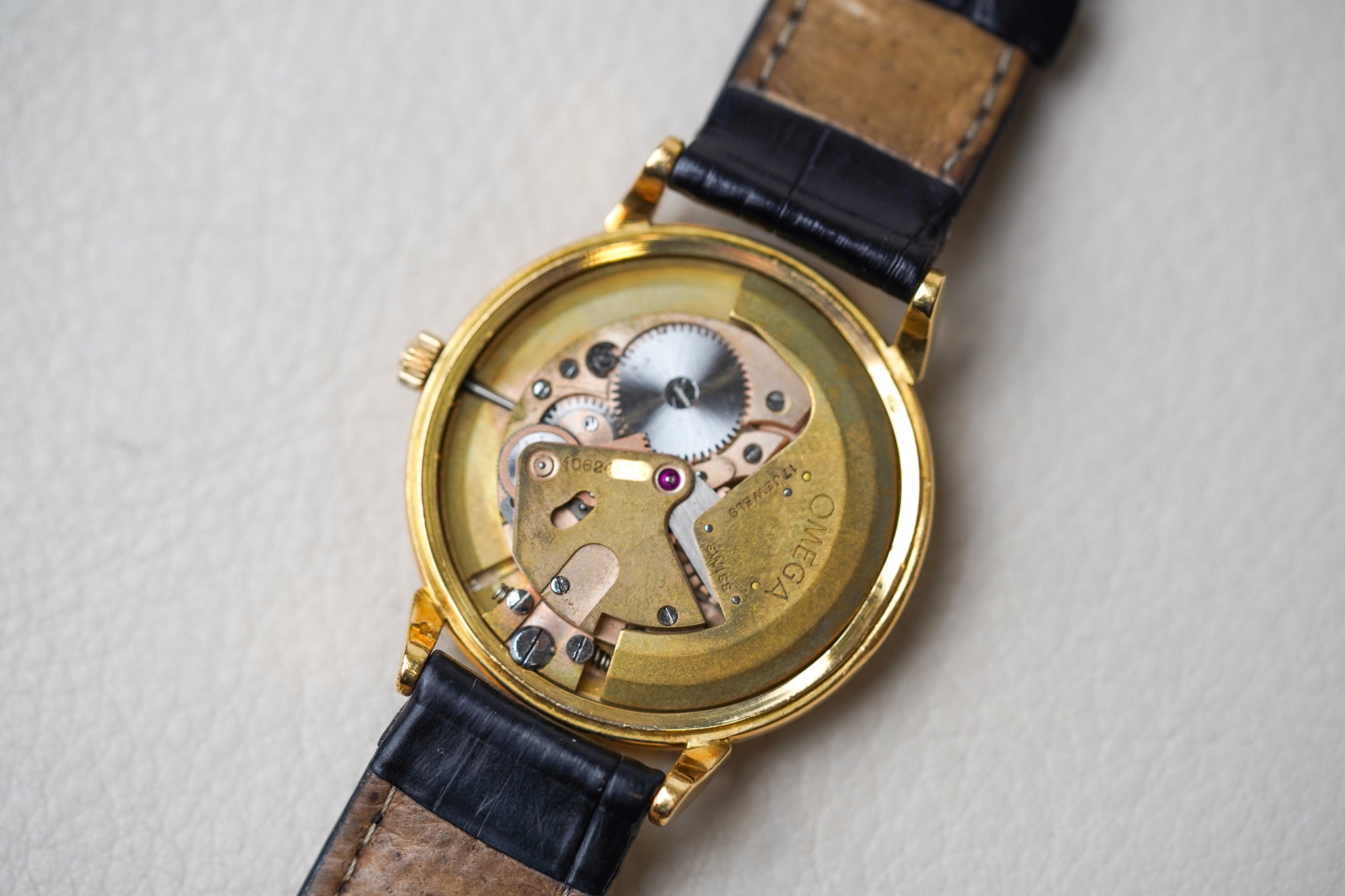 1950's Omega 2657 Bumper Automatic