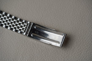 1958 Omega Ranchero CK2990-1 Broad Arrow Hands