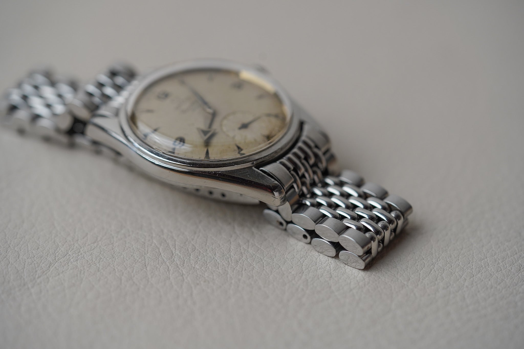 1958 Omega Ranchero CK2990-1 Broad Arrow Hands