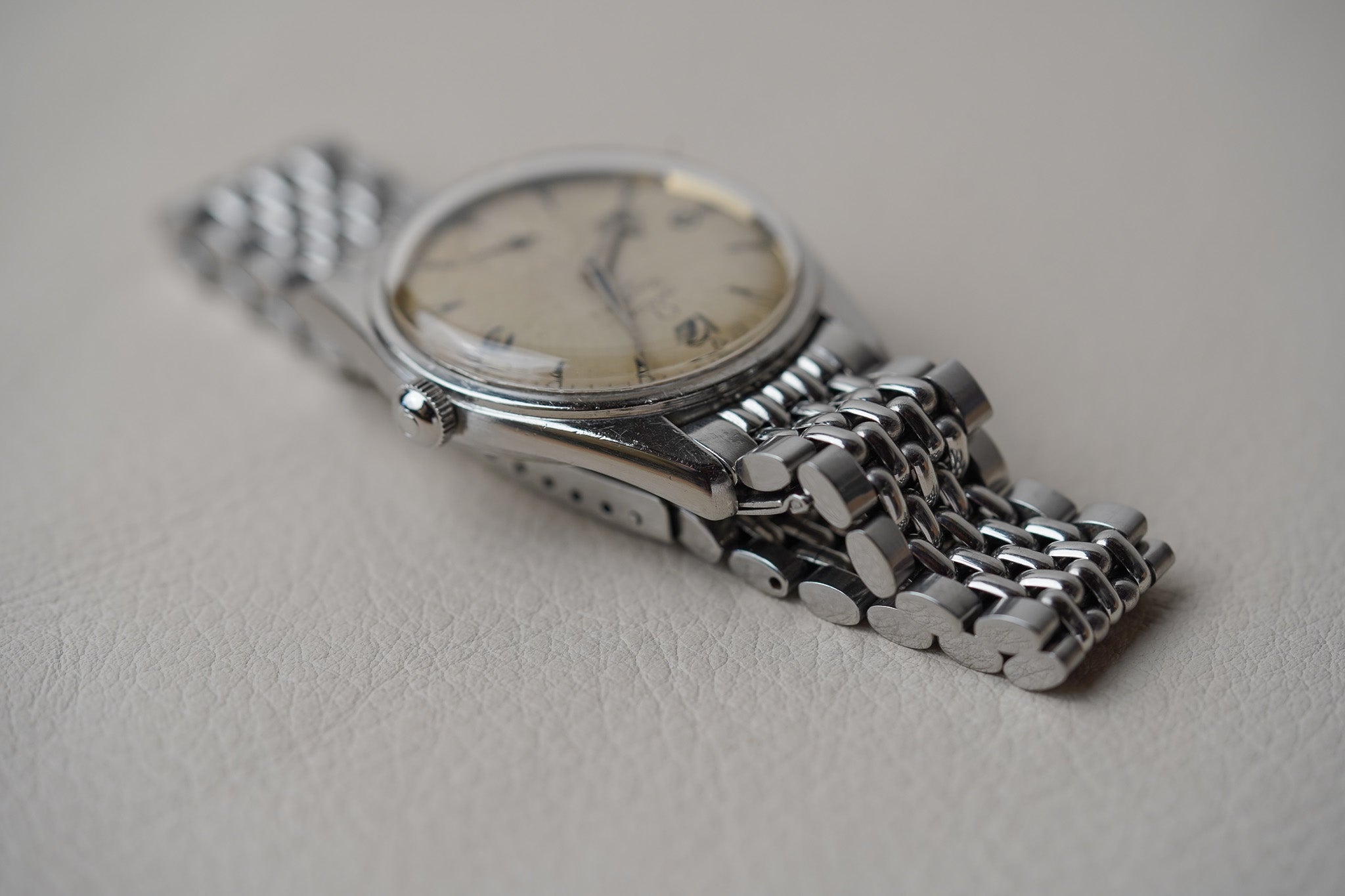 1958 Omega Ranchero CK2990-1 Broad Arrow Hands