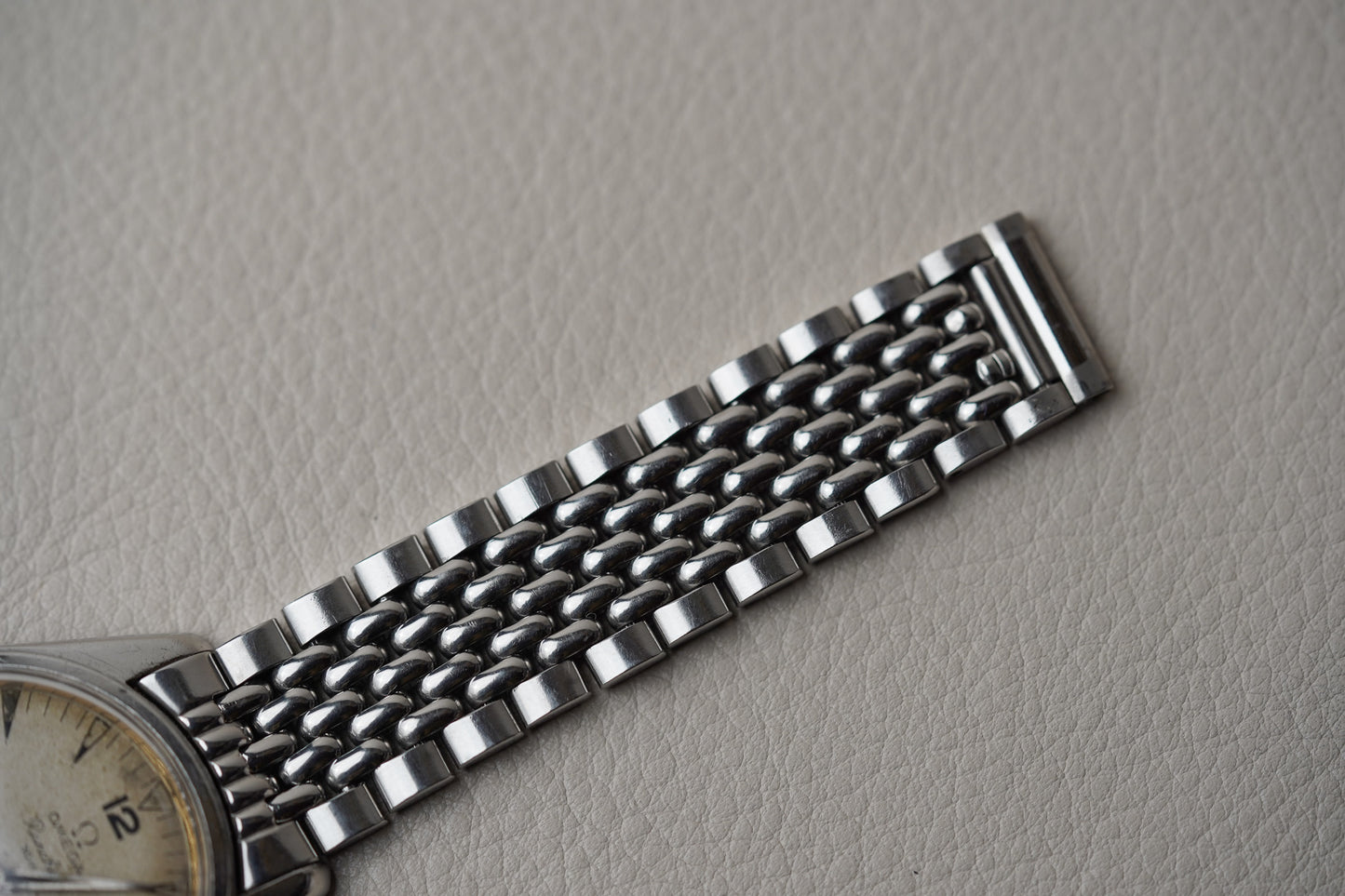 1958 Omega Ranchero CK2990-1 Broad Arrow Hands