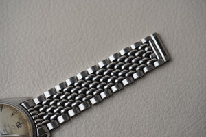 1958 Omega Ranchero CK2990-1 Broad Arrow Hands