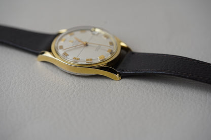 1960's Universal Genève Polerouter Date 204504-1