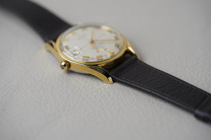 1960's Universal Genève Polerouter Date 204504-1