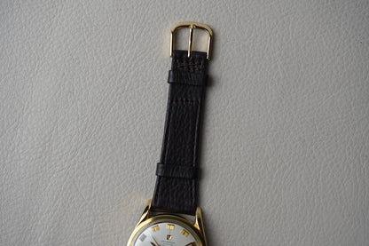 1960's Universal Genève Polerouter Date 204504-1