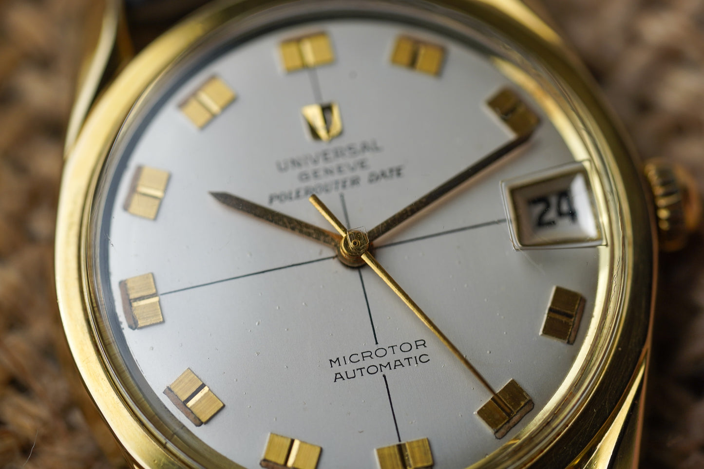 1960's Universal Genève Polerouter Date 204504-1